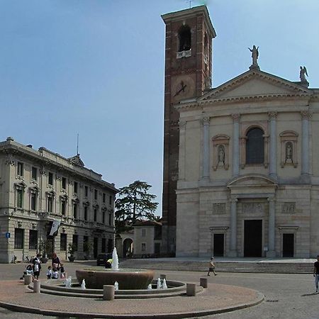 Bilocale In Centro - 10Km Da Malpensa Apartment Gallarate Luaran gambar