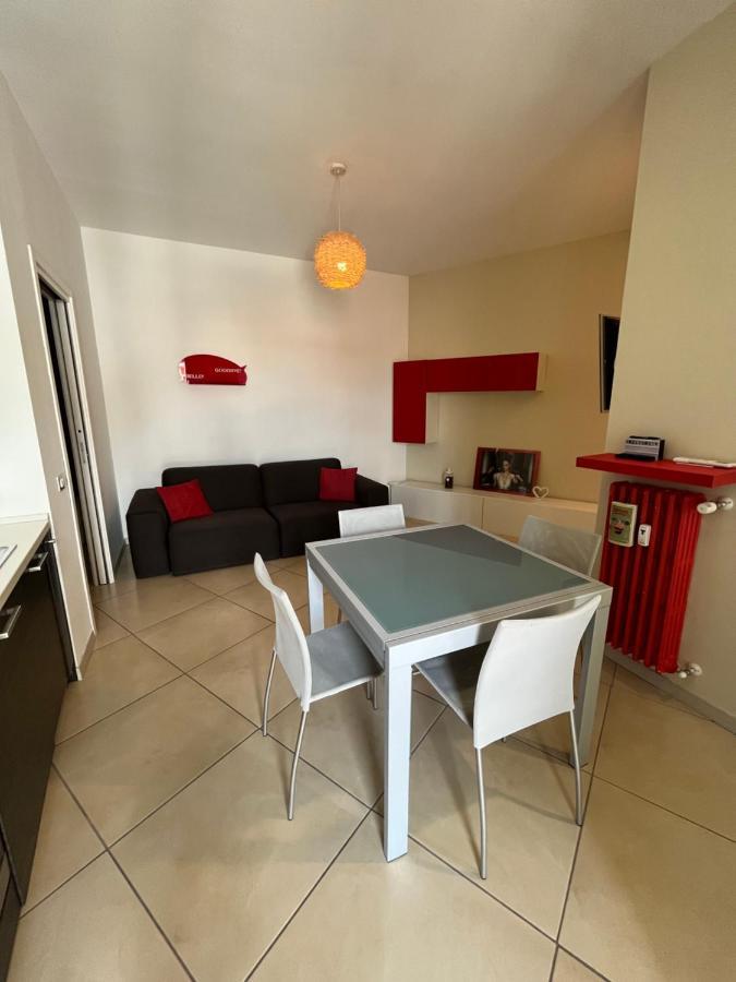 Bilocale In Centro - 10Km Da Malpensa Apartment Gallarate Luaran gambar