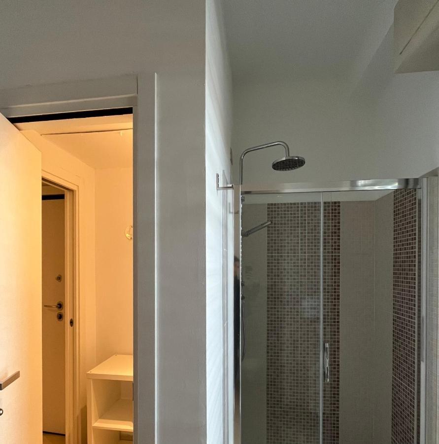 Bilocale In Centro - 10Km Da Malpensa Apartment Gallarate Luaran gambar